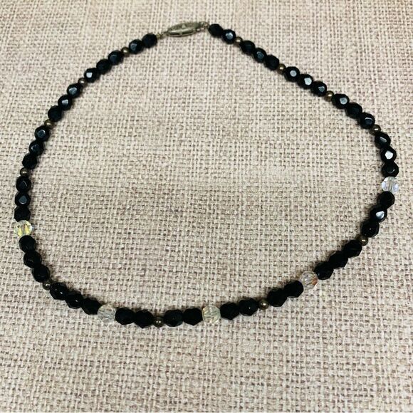 VTG Black Glass Beaded Necklace - Picture 1 of 3